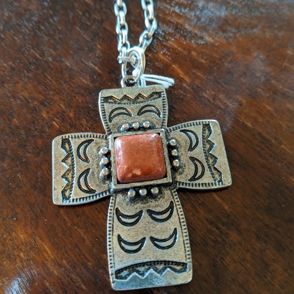 Cross necklace - Picture 1 of 2